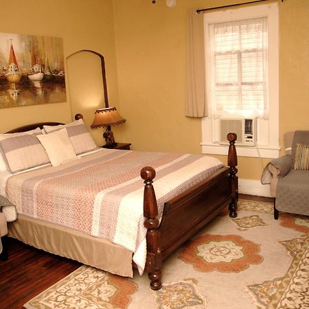 Charming Historic Downtown Apartment เซนต์ออกัสติน ภายนอก รูปภาพ
