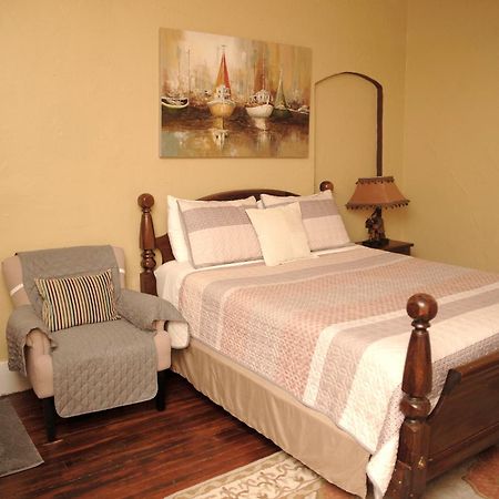Charming Historic Downtown Apartment เซนต์ออกัสติน ภายนอก รูปภาพ
