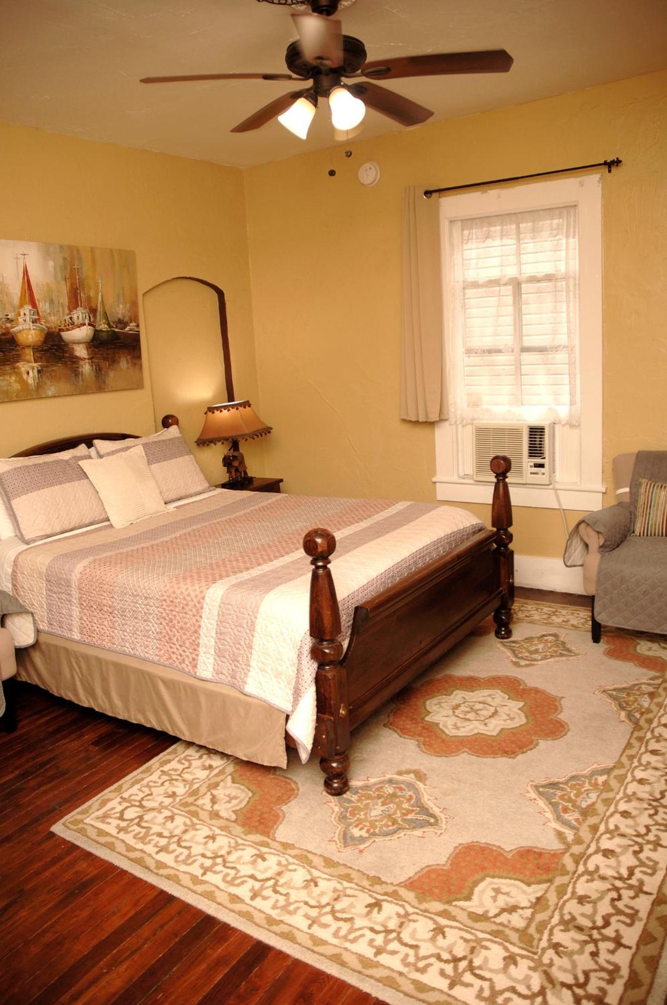 Charming Historic Downtown Apartment เซนต์ออกัสติน ภายนอก รูปภาพ